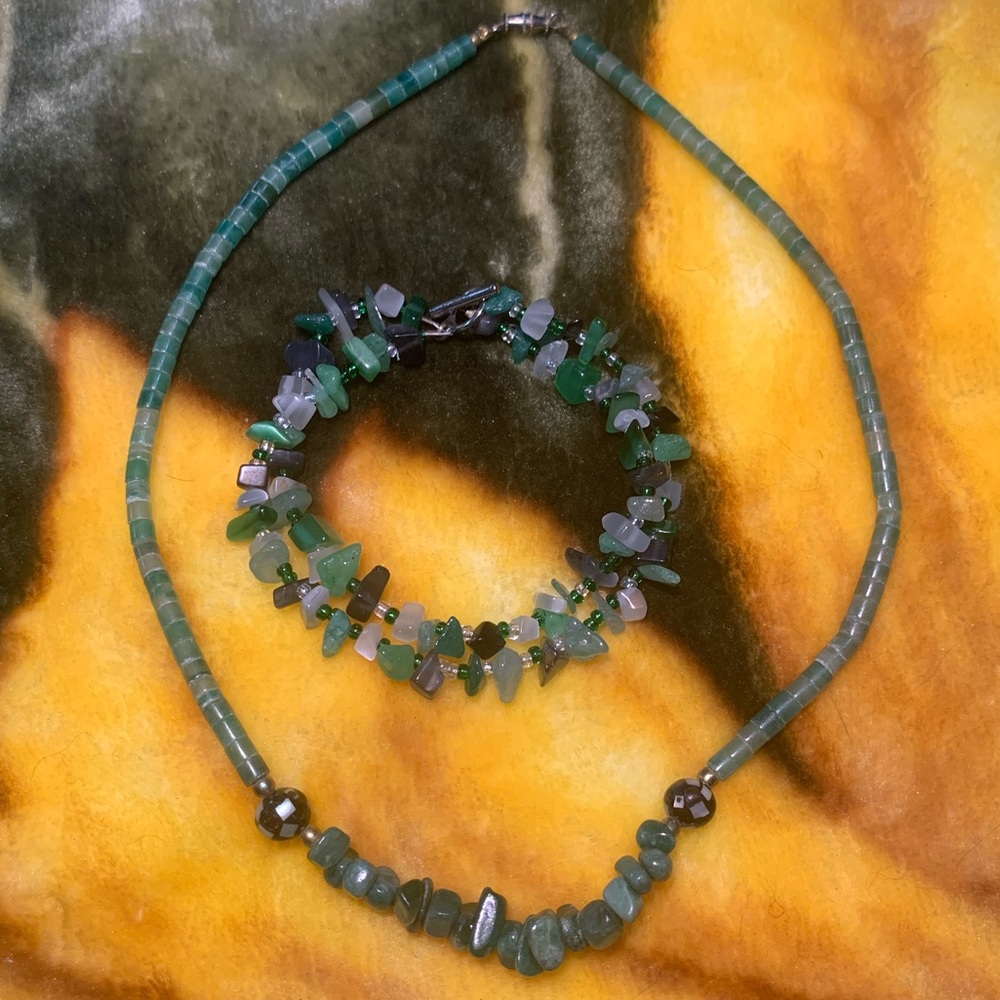 Jade Chip Necklace and Bracelet